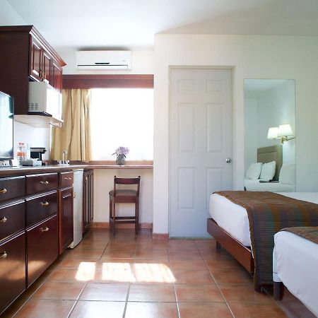 Best Western Салтильо Екстериор снимка