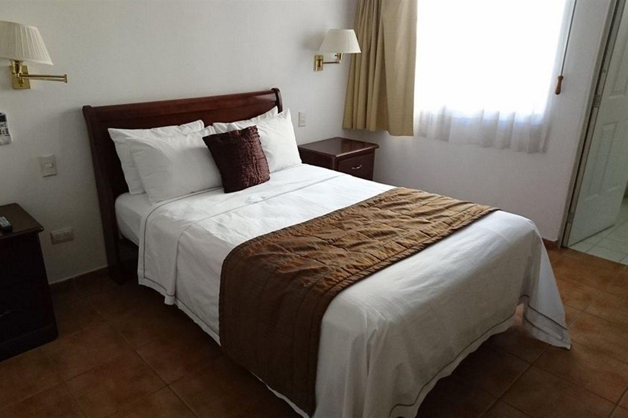 Best Western Салтильо Екстериор снимка